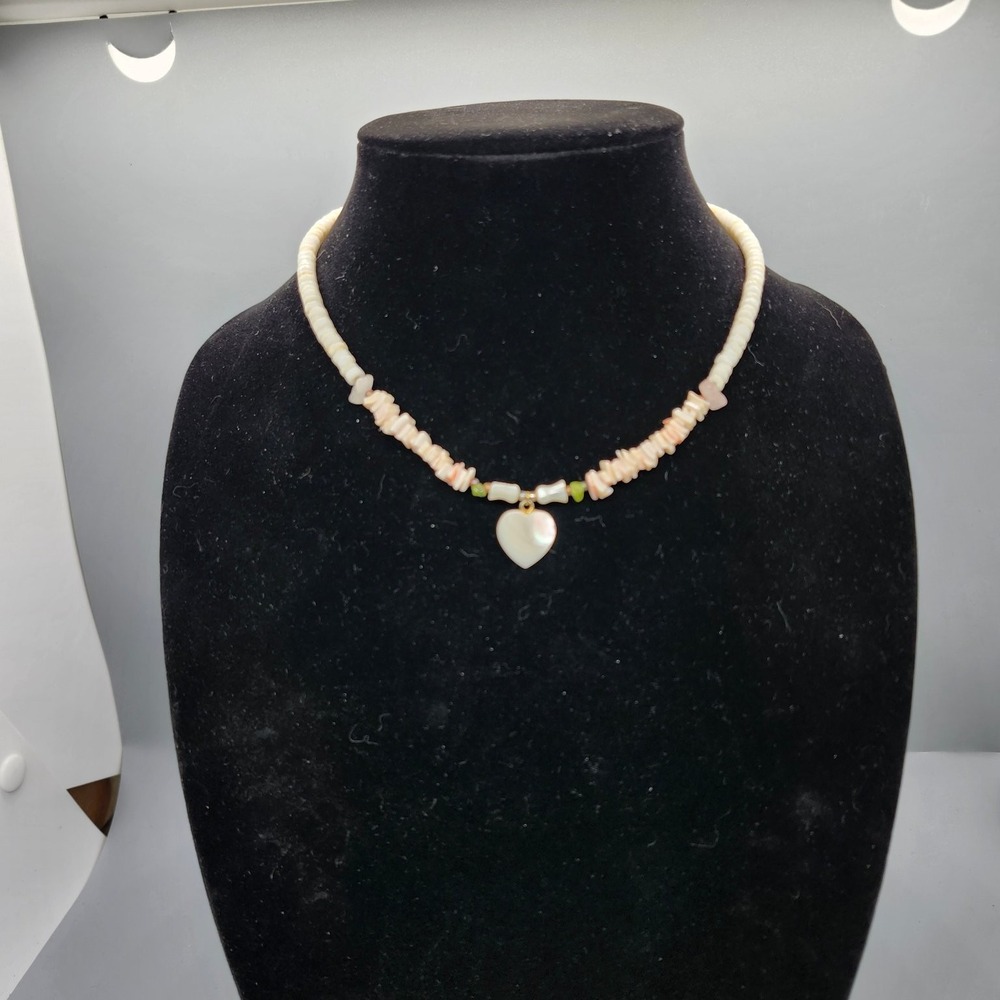 Heishi Shell Choker Necklace Mother of Pearl Heart Pendant Beachy Boho